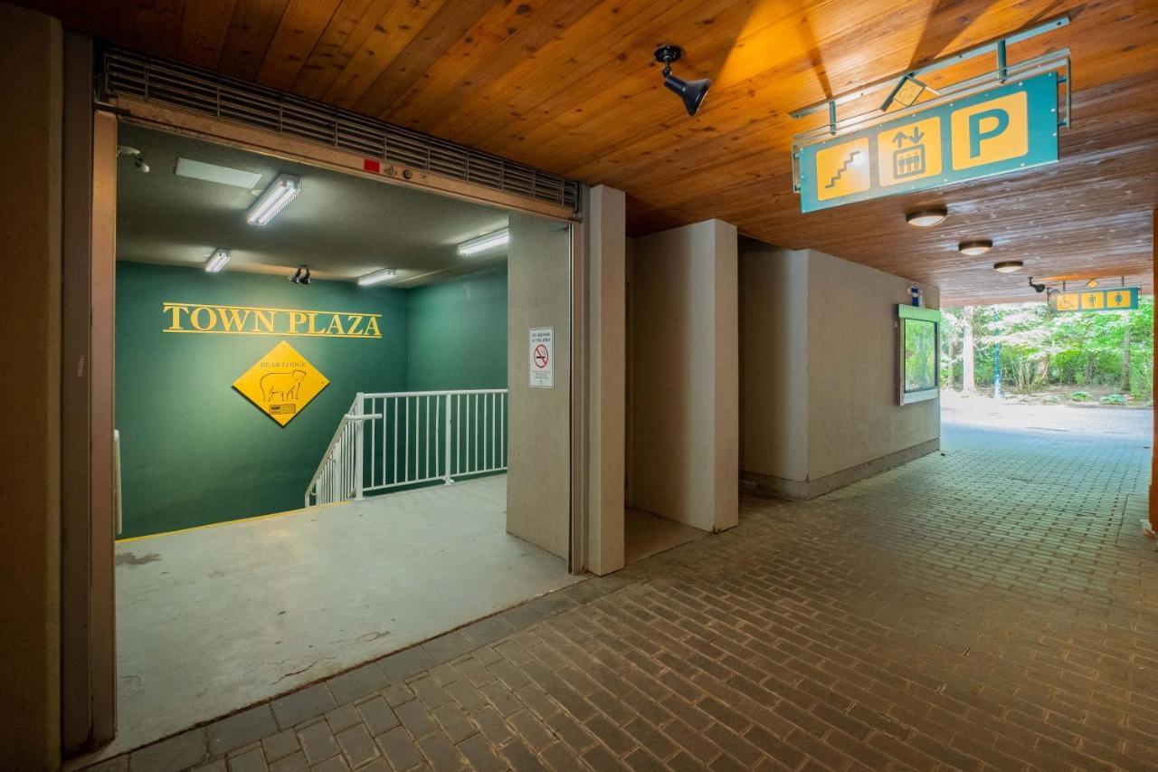 Eagle Lodge By Outpost Whistler Exterior photo